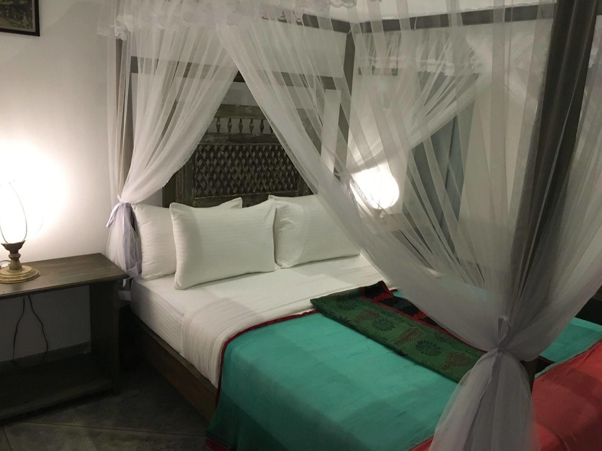 Khalid'S Guest House Galle Exterior photo